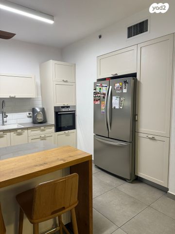 דירה, החלוץ 42, מורשה, רמת השרון