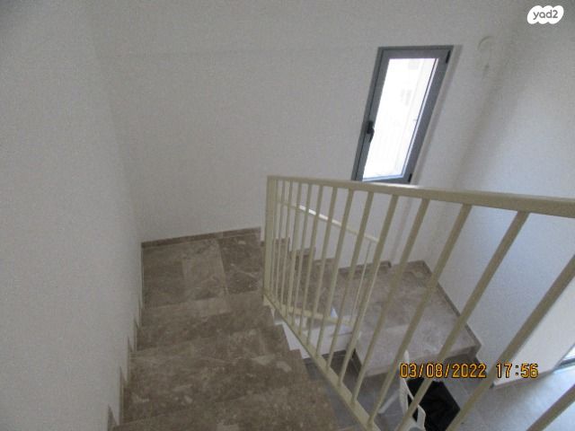 דופלקס, הנרקיסים 6, רכסים, רכסים