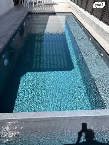 דירת גן, אסתר המלכה 4, האצטדיון, טבריה