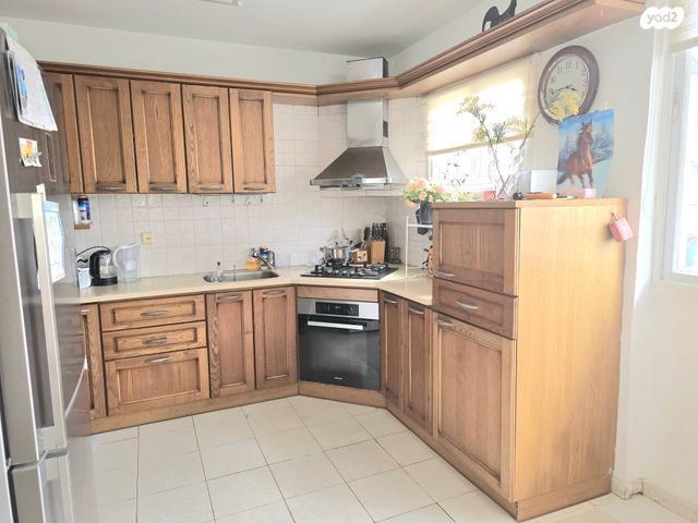 דירה, סמטה אלמונית 1, בן גוריון, אזור