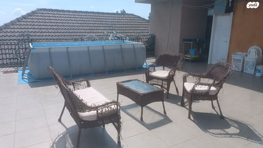 גג/ פנטהאוז, נוף טליה 8, שאר העיר, צפת