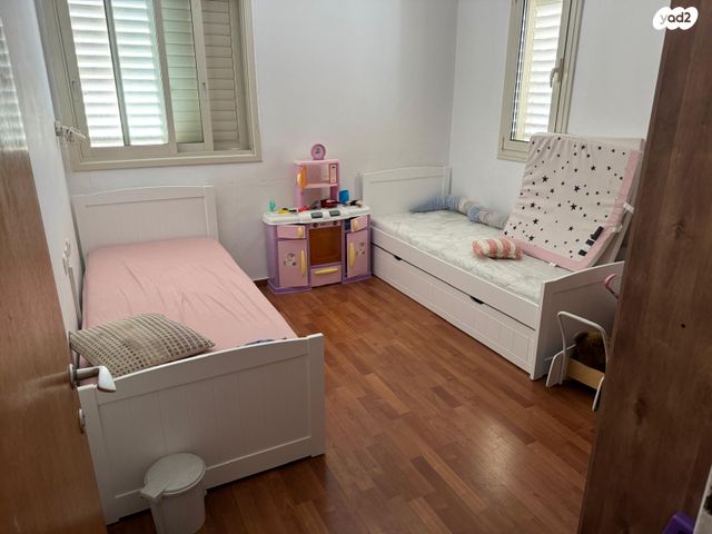 דירה, ביאליק 17, גני אילן, קרית אונו