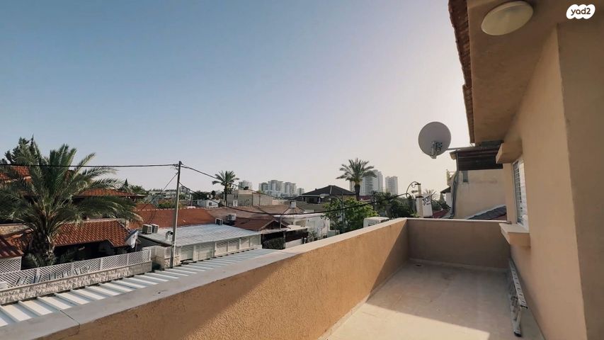 כ"ג יורדי הסירה 8