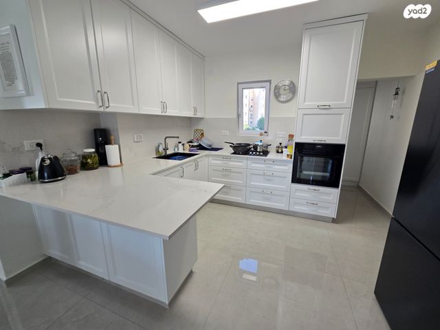 אריה ל. קובובי 61