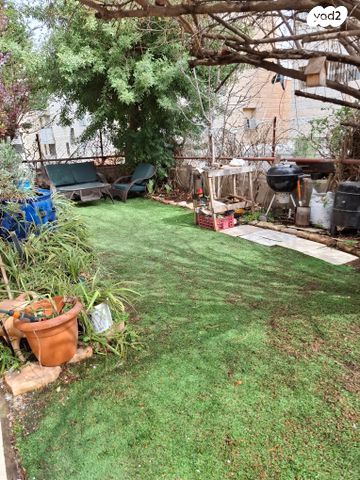 דירת גן, סיירת גולני 14, פסגת זאב, ירושלים