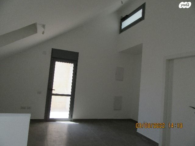 דופלקס, הנרקיסים 6, רכסים, רכסים