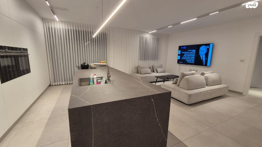 דירת גן, אסתר המלכה 4, האצטדיון, טבריה