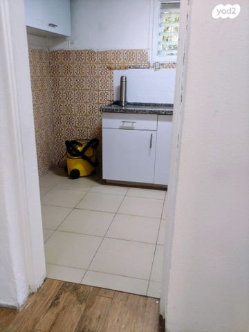 בית פרטי/ קוטג', גאולה 12, מרכז מזרחי, נס ציונה