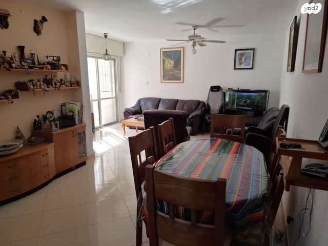 דירת גן, סיירת גולני 14, פסגת זאב, ירושלים