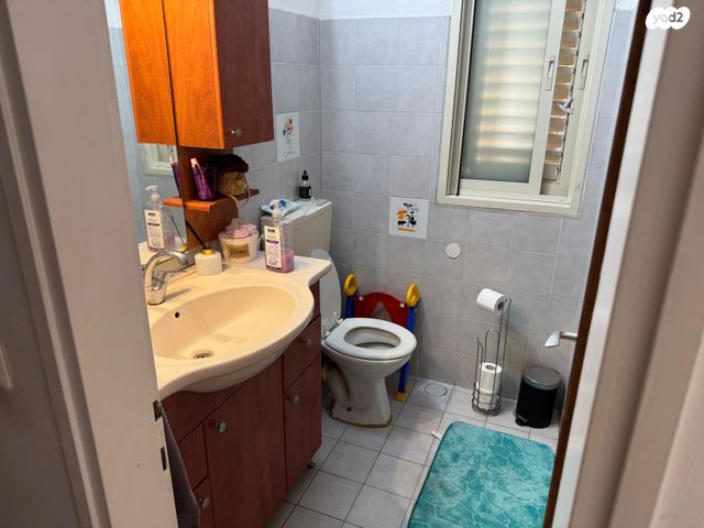 דירה, ביאליק 17, גני אילן, קרית אונו