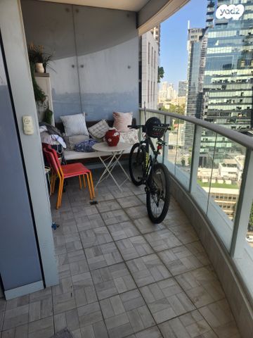 דירה, גרציאני יצחק 4, גני שרונה, קרית הממשלה, תל אביב יפו