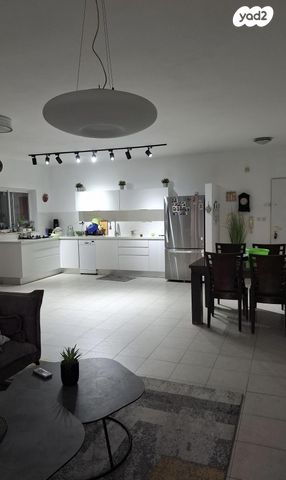 דירה, יוסף שפרינצק 35, אחדות, פתח תקווה