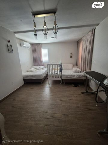 טריפלקס, הרב המאירי 2, אלעד, אלעד