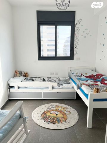 דירה, דרך הים 18, מתחם מרכזי, גני תקווה