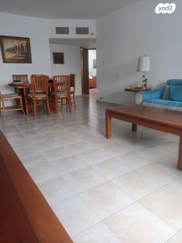 דירת גן, יהודה סגיס 1, רביבים, גני ראשון, ראשון לציון