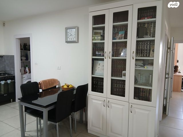 דירה, הרב רפאל ברוך טולדנו 14, רמת שלמה, ירושלים