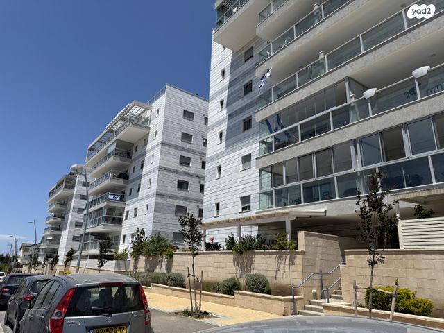 דירה, שדרות נשיאי ישראל 12, שער הגיא מערב, יקנעם עילית