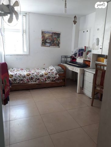 דירה, הרב נויפלד 29, קרית הרצוג, בני ברק