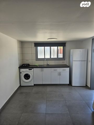 שדרות מרדכי בן פורת 44