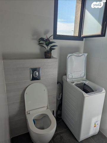 יחידת דיור, המגלן 10, חבר, חבר