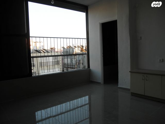 יחידת דיור, כצנלסון 4, לב העיר, בת ים