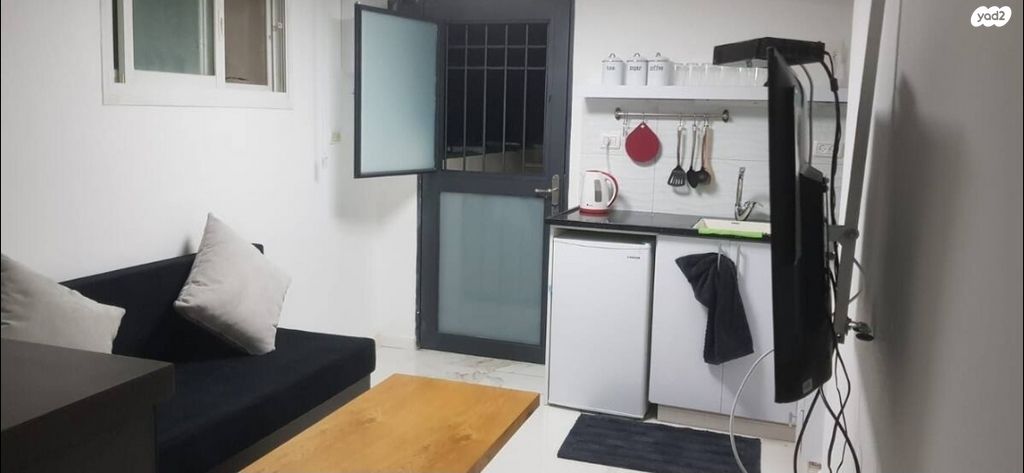 אליעזר ארגוב 12