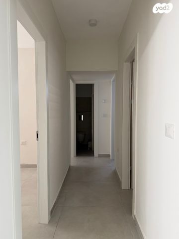 דירה, הגיבור האלמוני 44, יד אליהו, תל אביב יפו