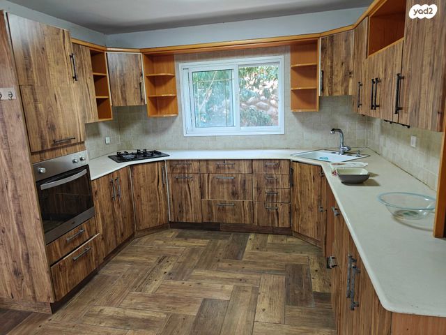 בית פרטי/ קוטג', אירוס 12, שכונת הורדים, קרית שמונה