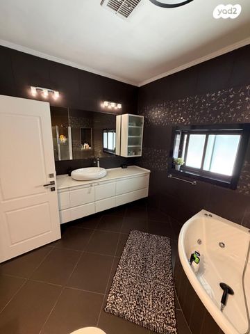 בית פרטי/ קוטג', הארזים 1, גבעת שרת, בית שמש