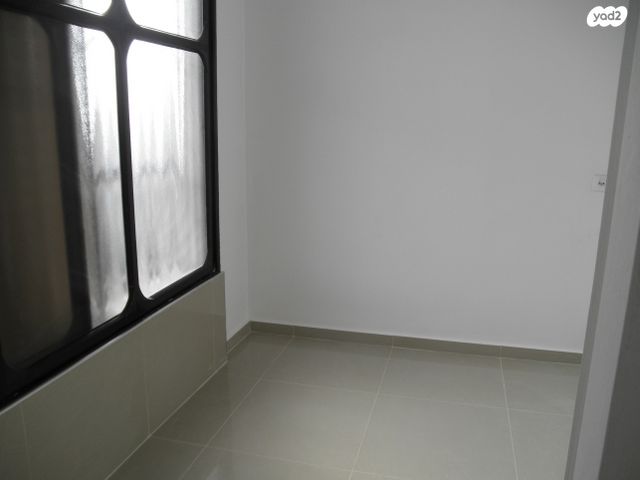 יחידת דיור, כצנלסון 4, לב העיר, בת ים