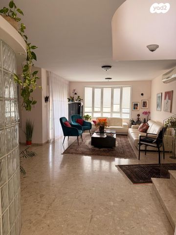 בית פרטי/ קוטג', הכרמל 43, קרית עמל, קרית טבעון