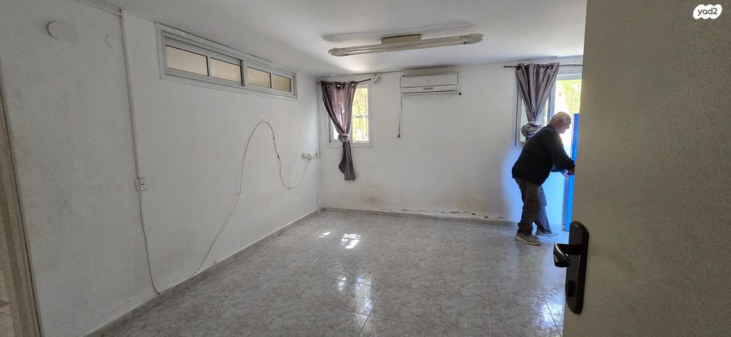 יחידת דיור, עין מור 57, שאר העיר, מיתר / כרמית