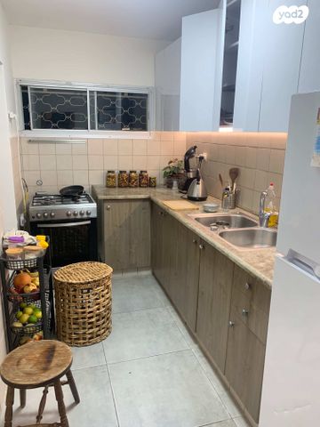 דירה, הצבי 63, שכונה ה', באר שבע