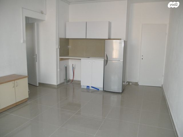 יחידת דיור, כצנלסון 4, לב העיר, בת ים