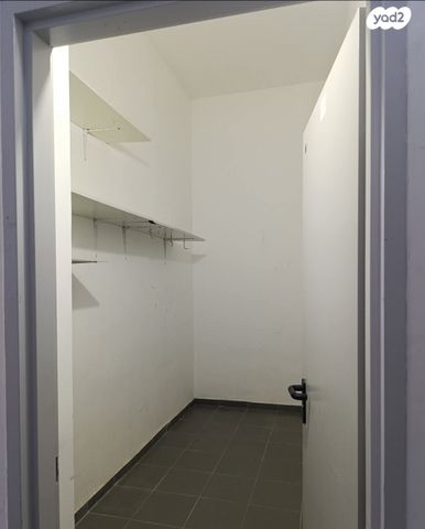 אריה בן אליעזר 22