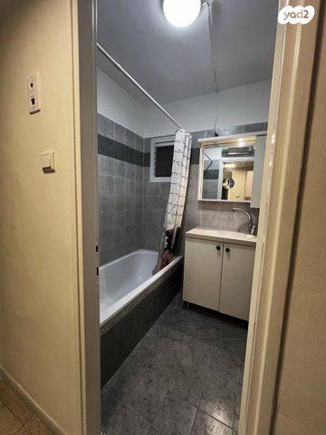 דירה, חנה סנש 16, מוצקין הותיקה, קרית מוצקין