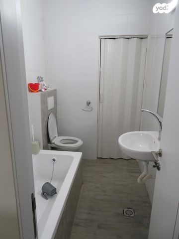 דירה, לוי אשכול 6, שיכון ד, טבריה