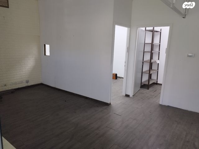 משרדים, אהוד קינמון 37, אזור תעשיה, בת ים