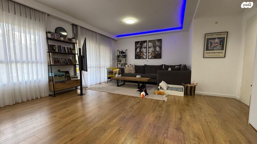 דירה, אלונים, קרית השרון, נתניה