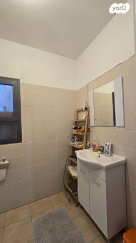 דירה, דבורה הנביאה, רובע יזרעאל סביוני העמק, עפולה