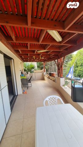 דו משפחתי, שדרות בורוכוב, מרכז העיר, קרית אתא