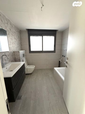 דירה, סמולנסקין 22, אחוזה, חיפה