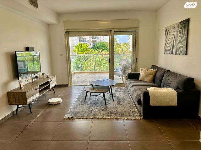 דירה, לאה ודוד לונברג, כפר סבא הירוקה, כפר סבא