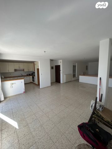 גג/ פנטהאוז, הדישון, מלחה, מנחת, ירושלים