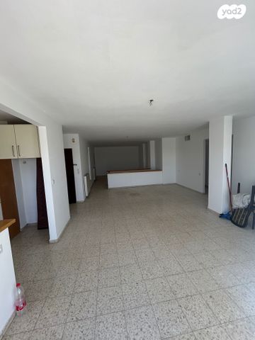 גג/ פנטהאוז, הדישון, מלחה, מנחת, ירושלים