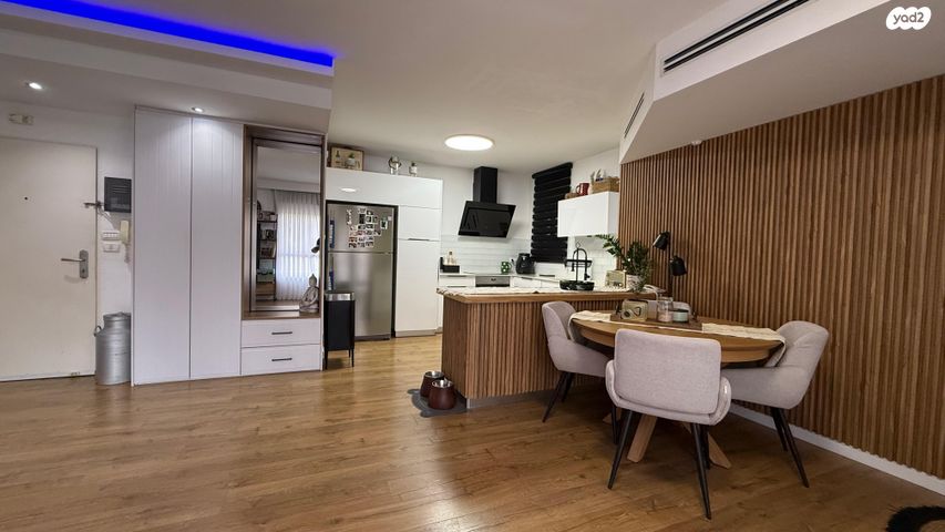 דירה, אלונים, קרית השרון, נתניה