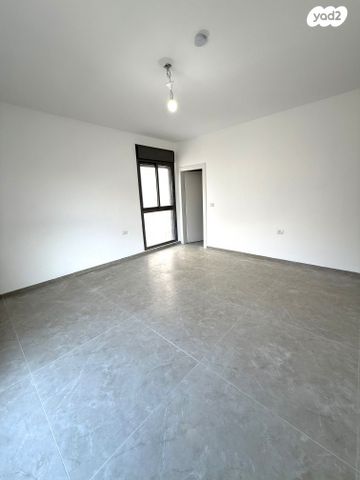 דירה, סמולנסקין 22, אחוזה, חיפה