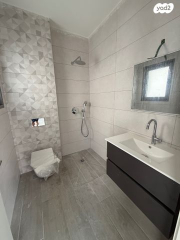 דירה, סמולנסקין 22, אחוזה, חיפה