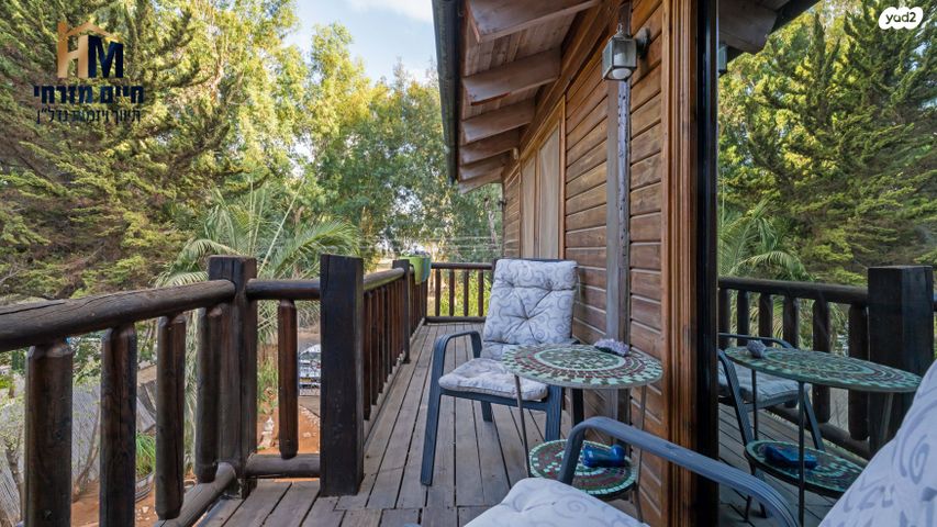 דו משפחתי, סמטת אגוז, נווה מונוסון, יהוד מונוסון