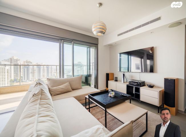 דירה, אהרון כצנלסון, נווה גן, פתח תקווה